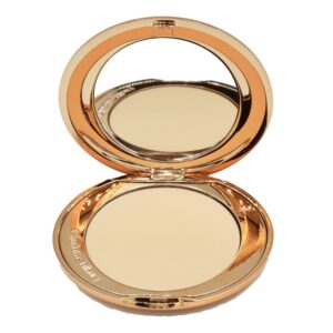 Charlotte Tilbury Airbrush Flawless Finish Skin Perfecting Micro Powder MEDIUM <br> شارلوت تيلبوري - بودرة إيربراش فلوليس فينيش لتنعيم البشرة